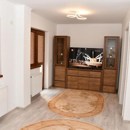 Апартаменты Toporasi Apartament Крайова Экстерьер фото