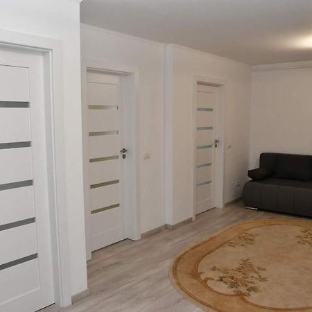 Апартаменты Toporasi Apartament Крайова Экстерьер фото