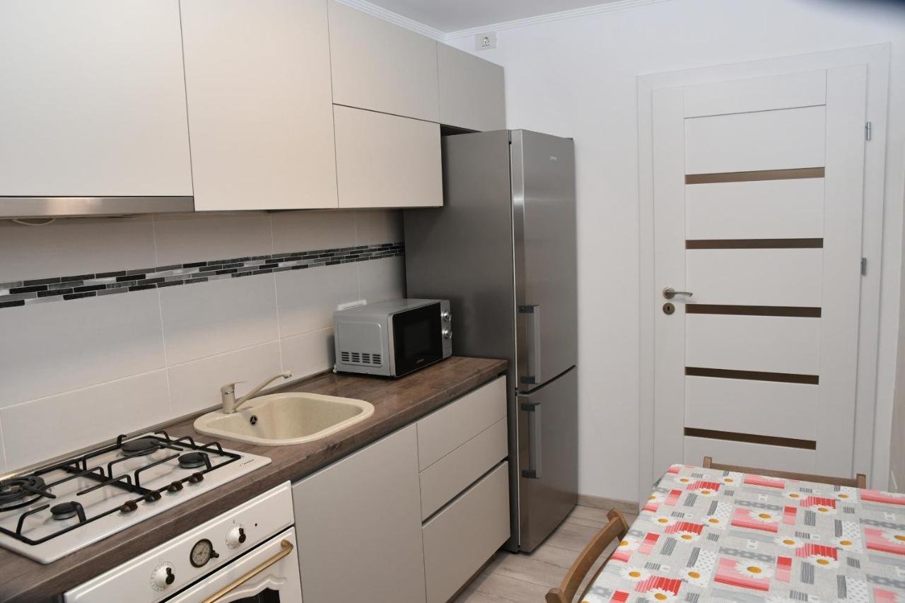 Апартаменты Toporasi Apartament Крайова Экстерьер фото