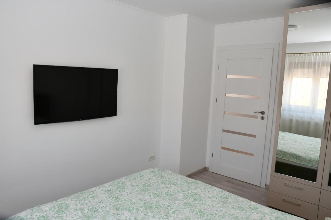 Апартаменты Toporasi Apartament Крайова Экстерьер фото